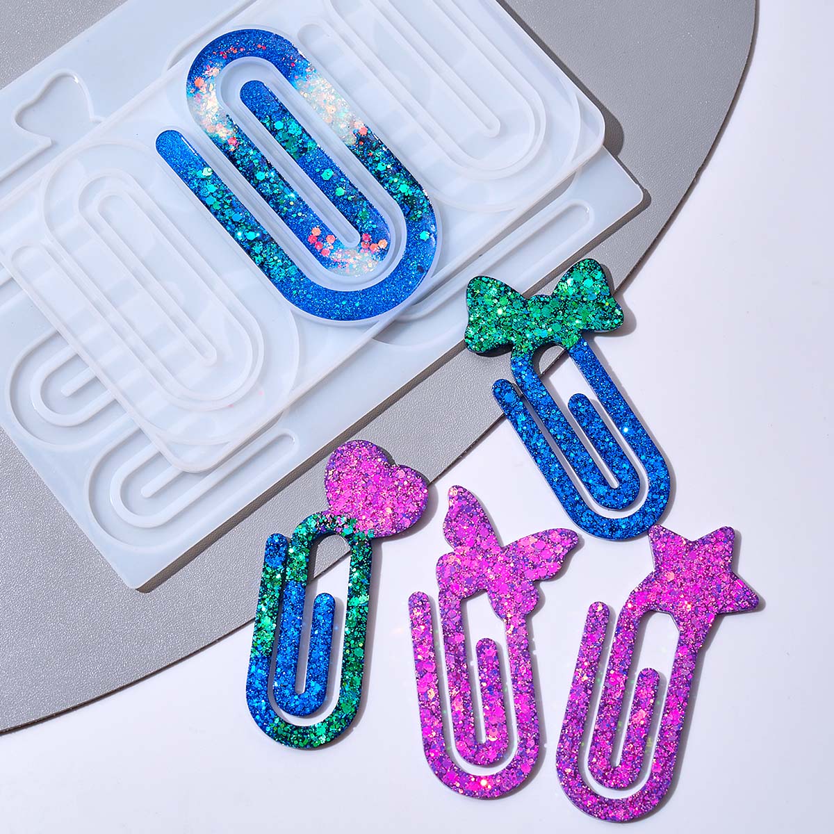 クリスタルエポキシ樹脂モールド DIY ペーパークリップホル - Resin Art Kit With Molds のレビューと価格