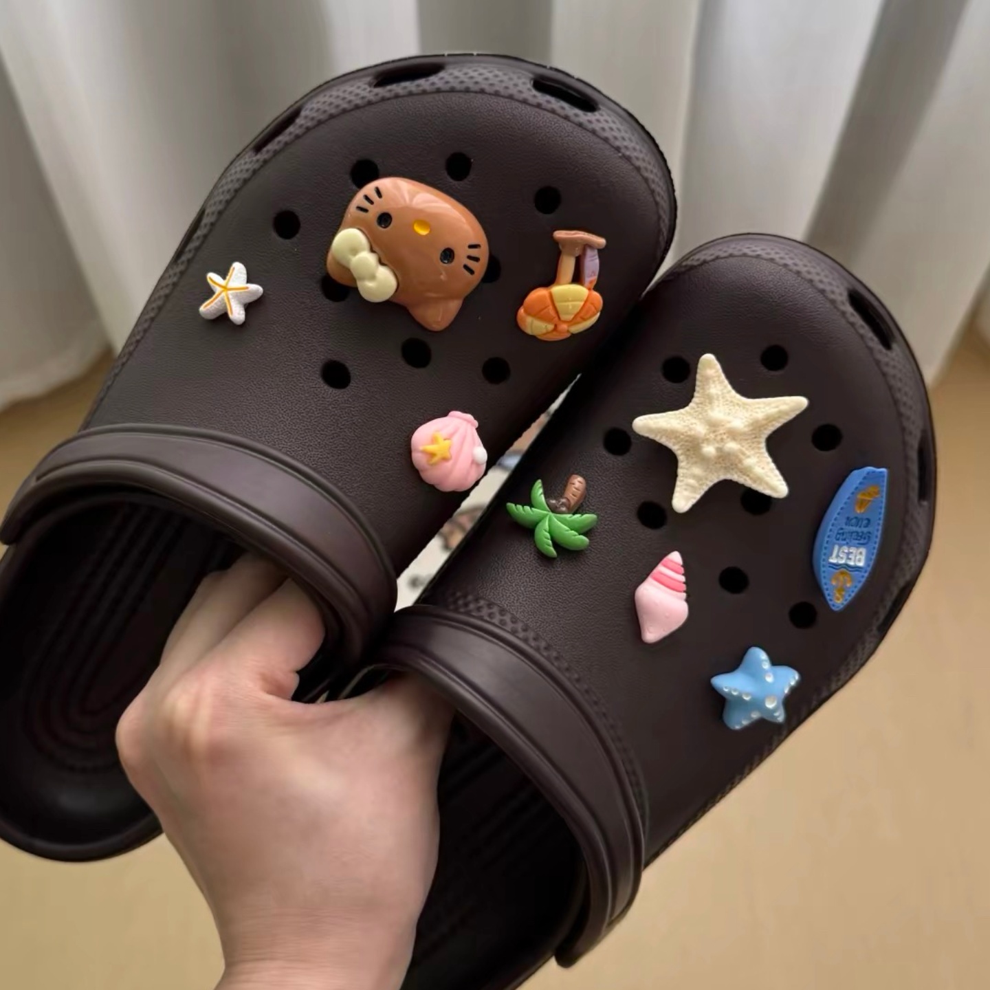 夏のビーチオーシャンテーマ樹脂製シューチャームキュートなハロ - Resin Art Beach Theme のレビューと価格